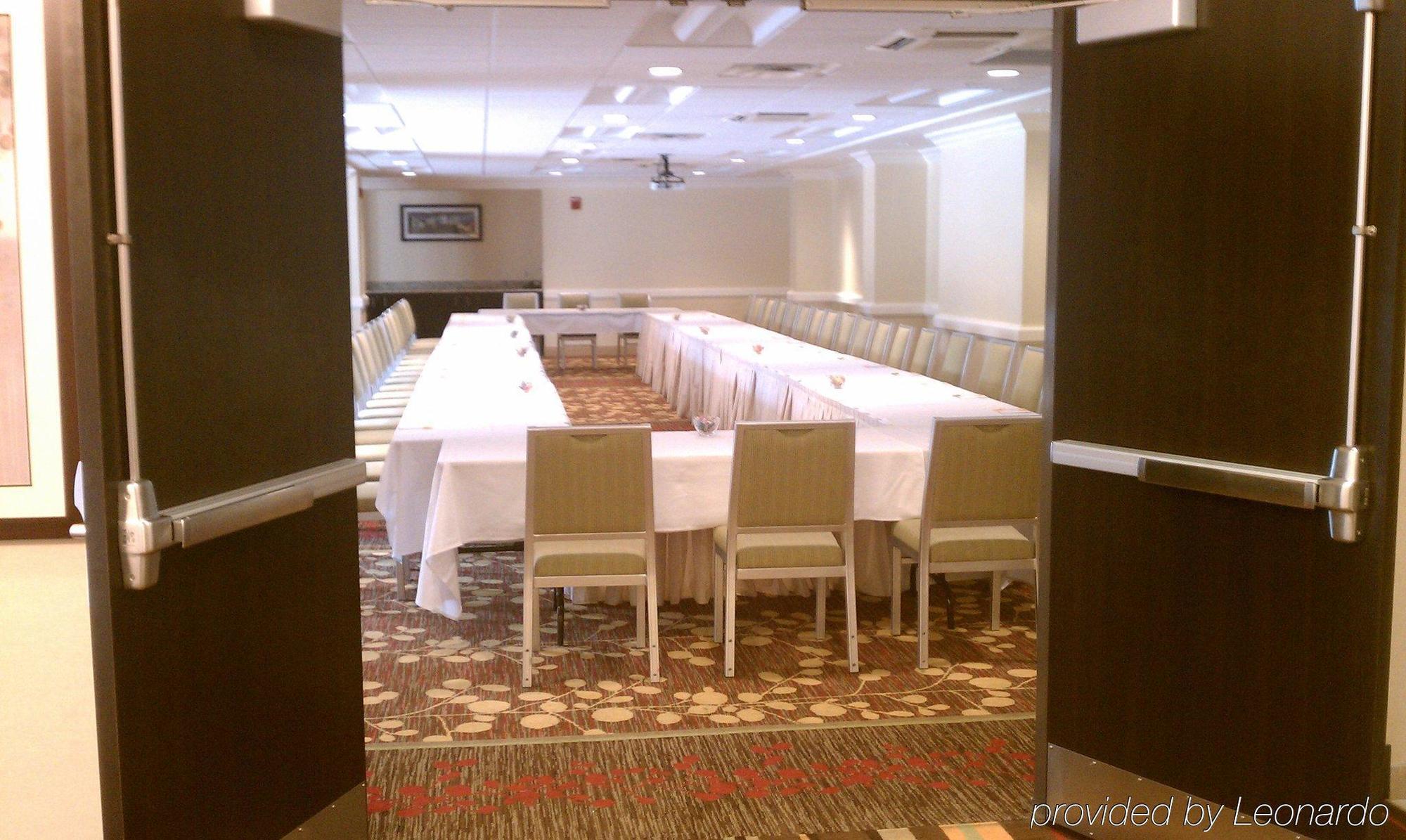 Courtyard By Marriott Bethesda Chevy Chase Hotel Esterno foto